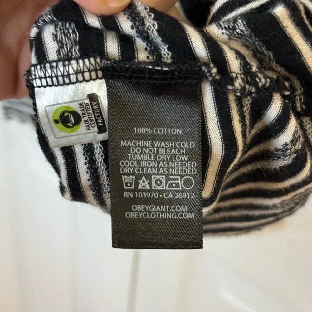 Obey Striped Logo Tee Black White Y2K Streetwear‎ Skatercore 90s Hype Graphic M